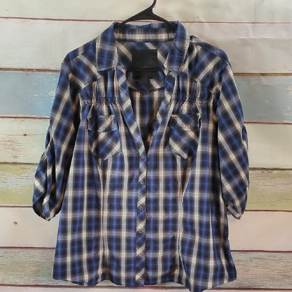 Cotton Express Ruched 3/4 Sleeve Plaid Top - Picture 1 of 5